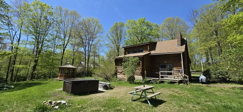 Photo of 250 Athol Rd