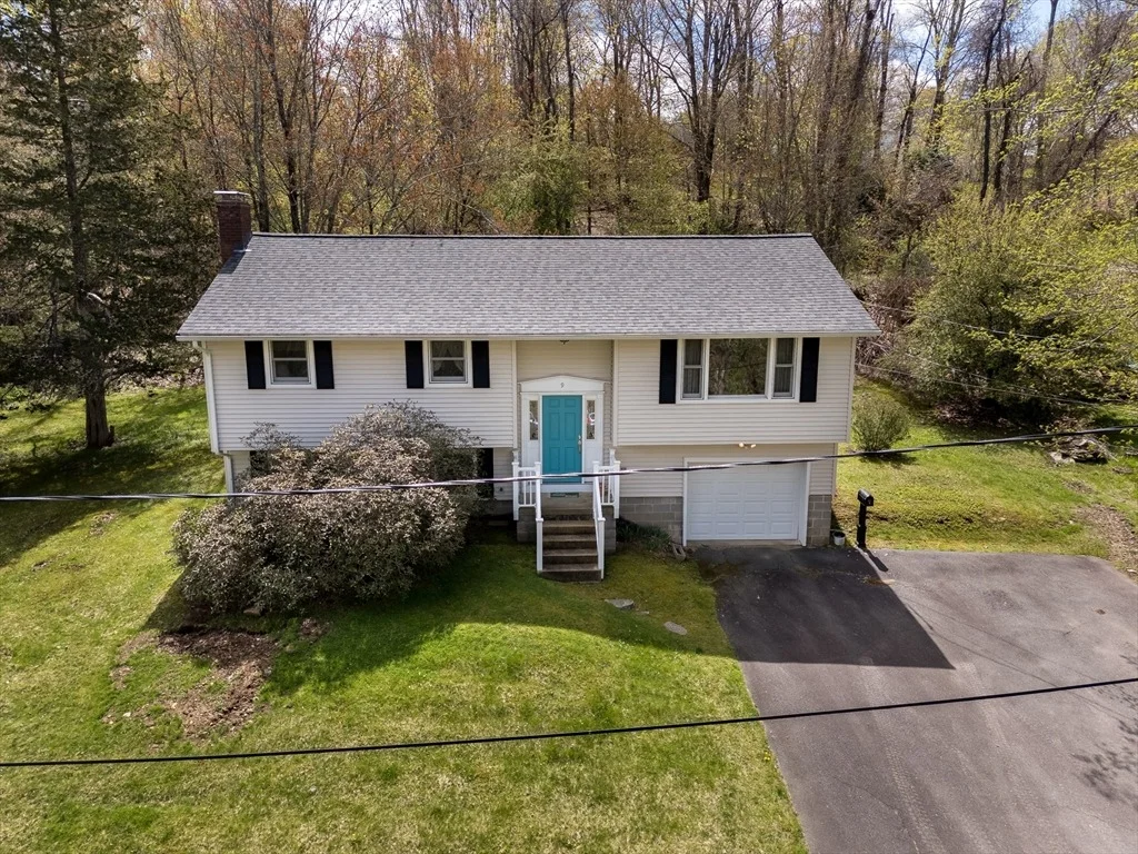 Photo of 9 Ash Ln