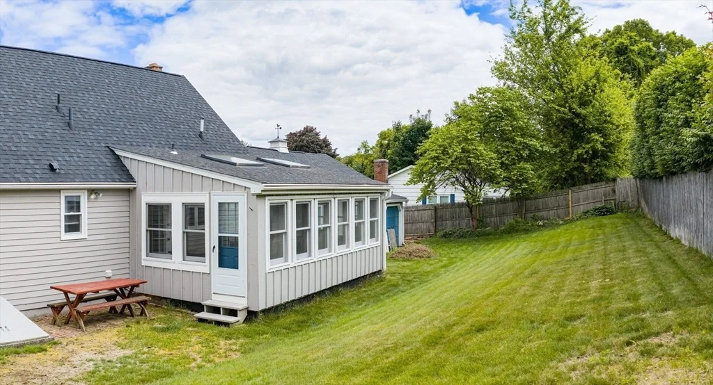 Photo of 50 Emerson St