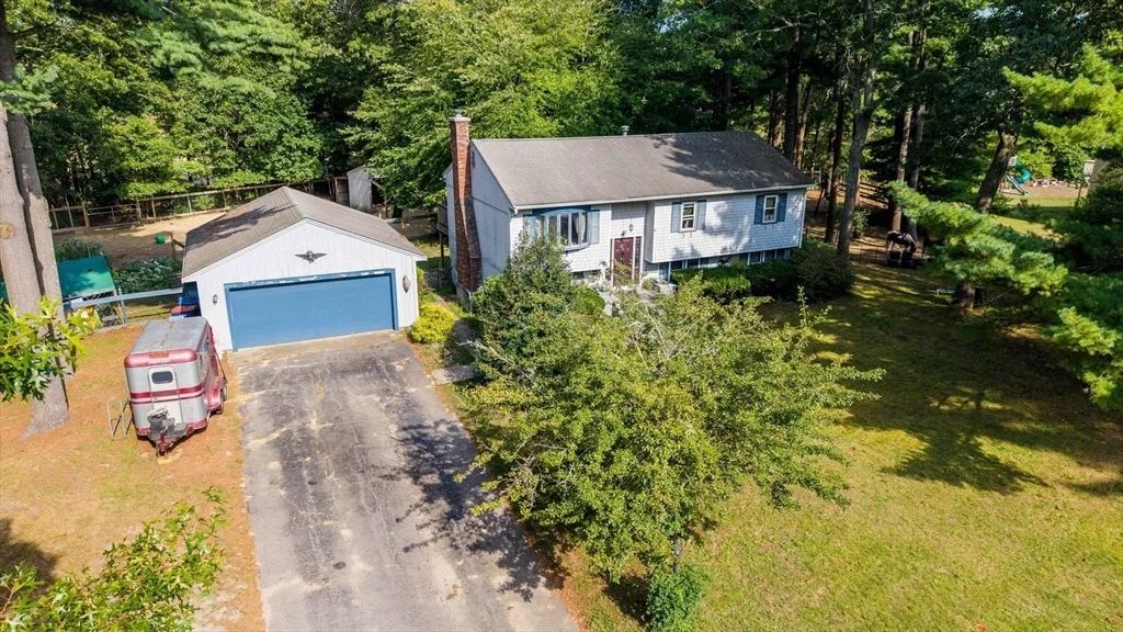 Photo of 21 Windsor Dr.