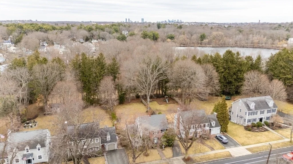 Photo of 484 Brook Rd