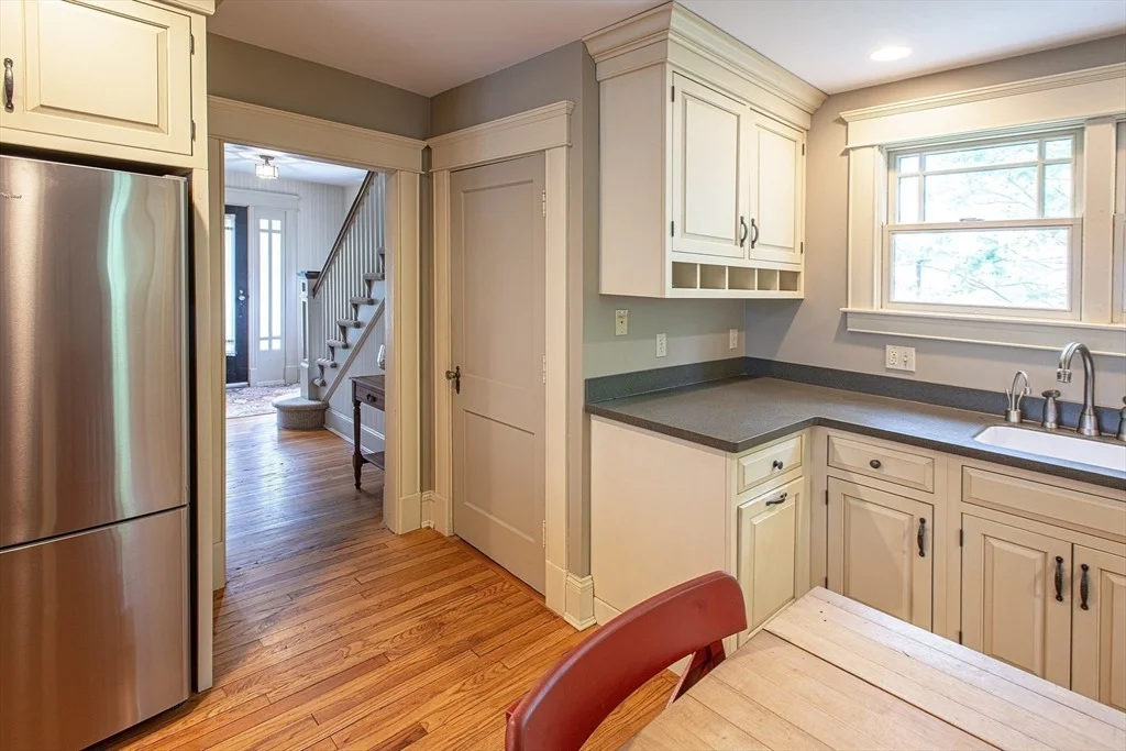 Photo of 61 Massasoit Street