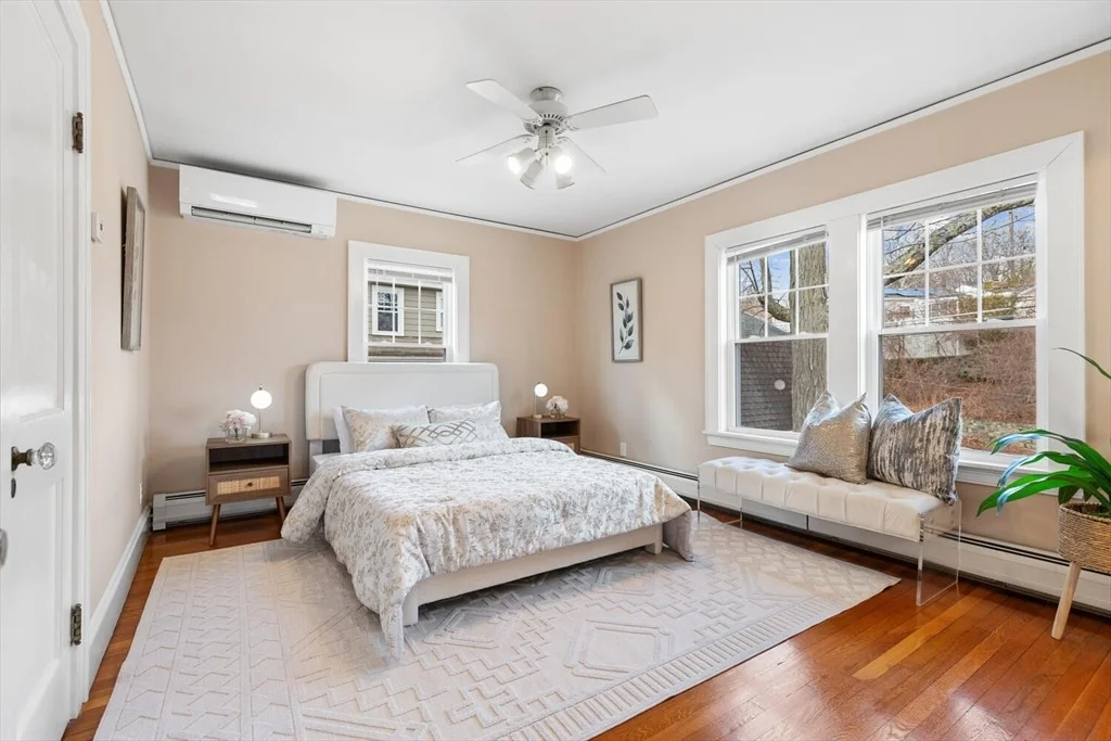 Photo of 142 Savin St