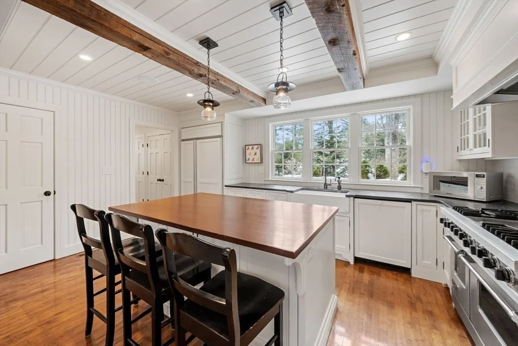 Photo of 25 Longmeadow Road