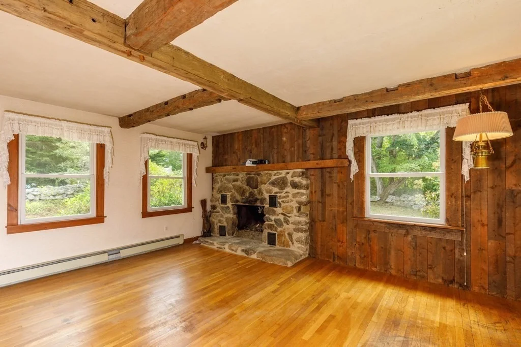 Photo of 343 Lake Road