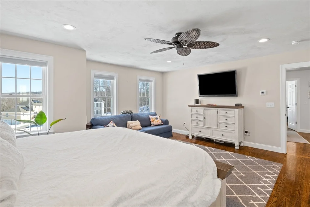 Photo of 6 Oakley Dr.