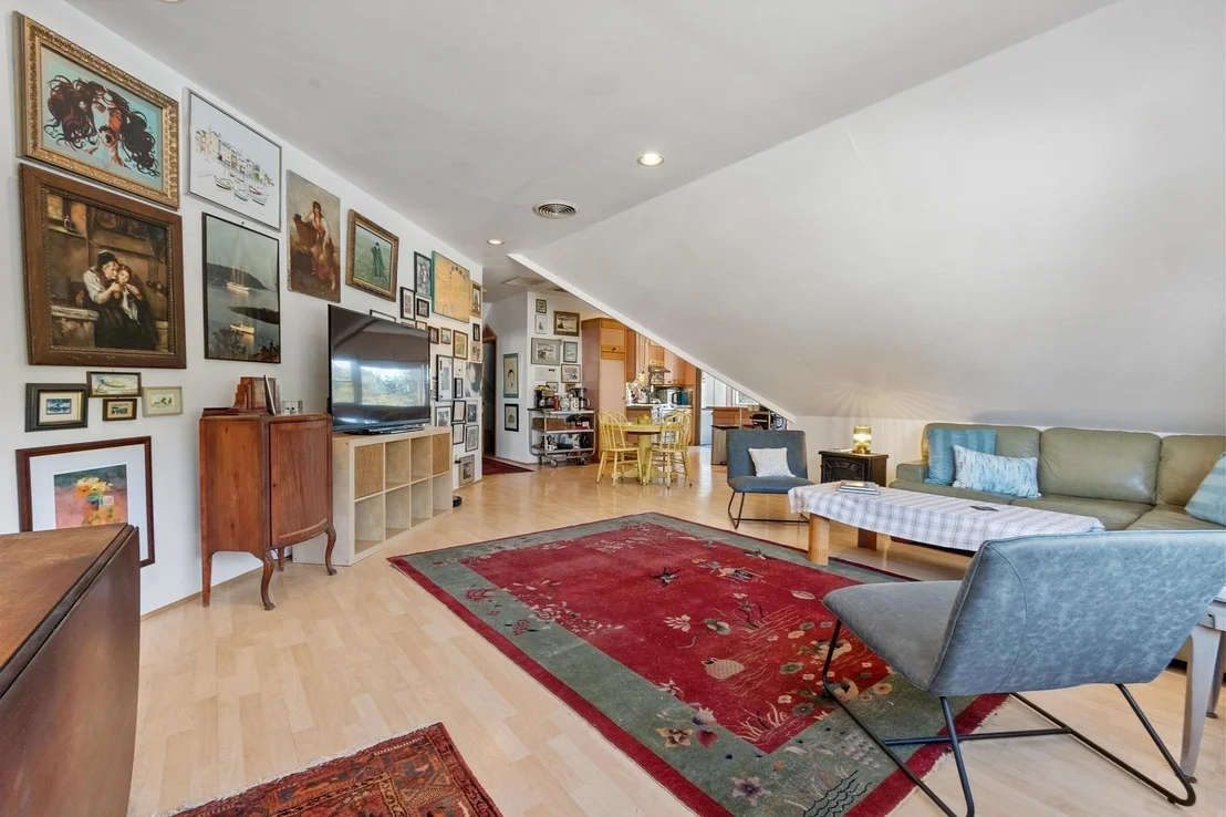 Photo of 14 Travers St