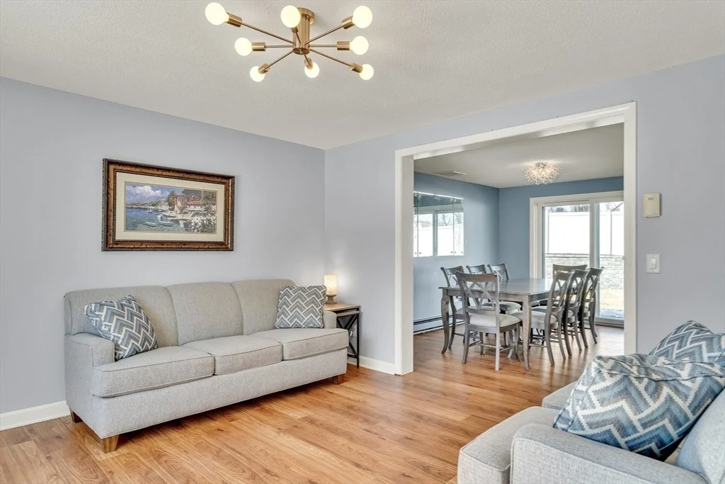 Photo of 10 Gately Dr