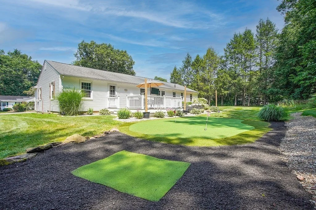 Photo of 18 Devonshire Drive