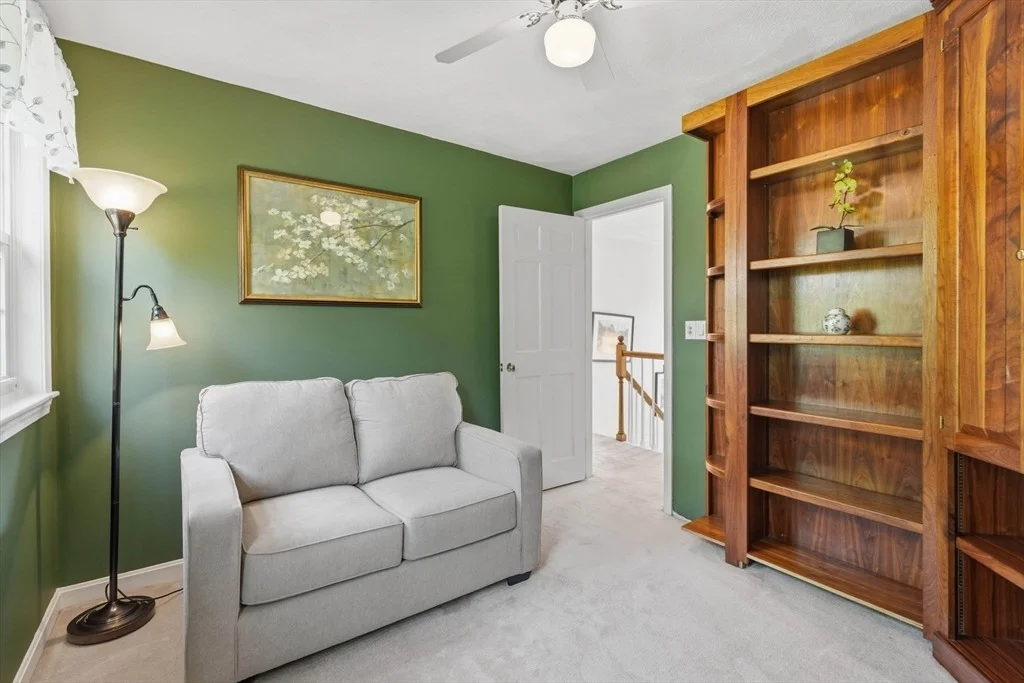 Photo of 32 Hammersmith, Dr.