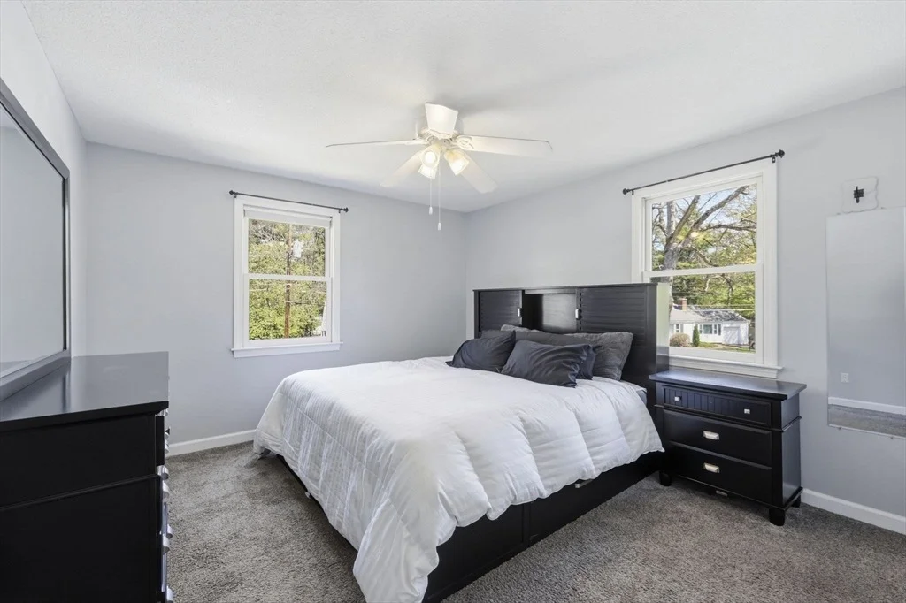 Photo of 33 Winding Ln