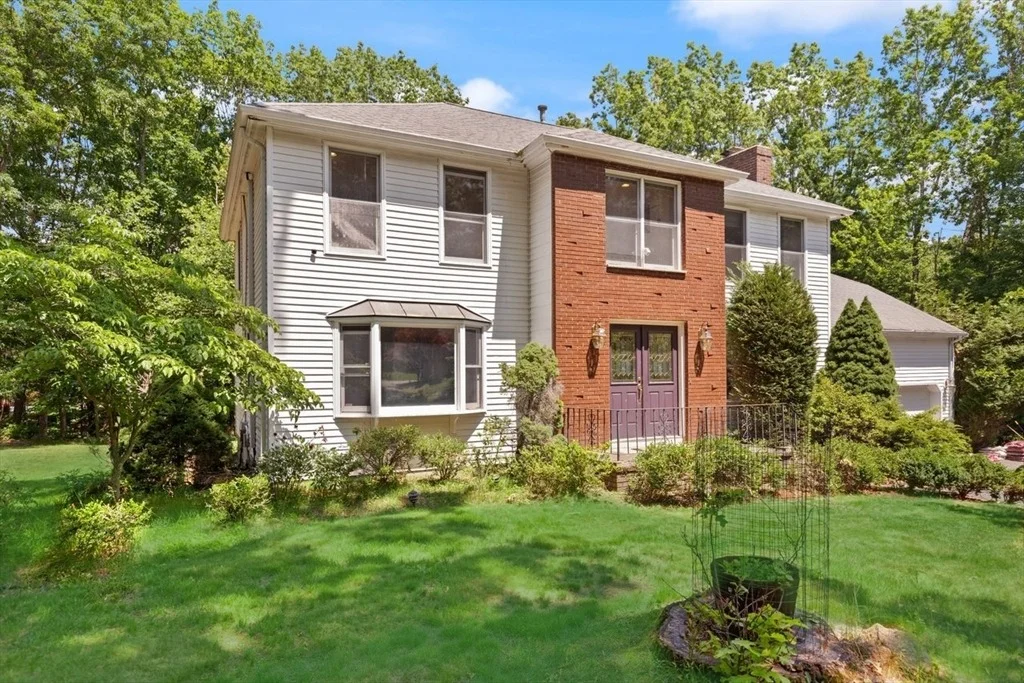 Photo of 35 Castle Dr