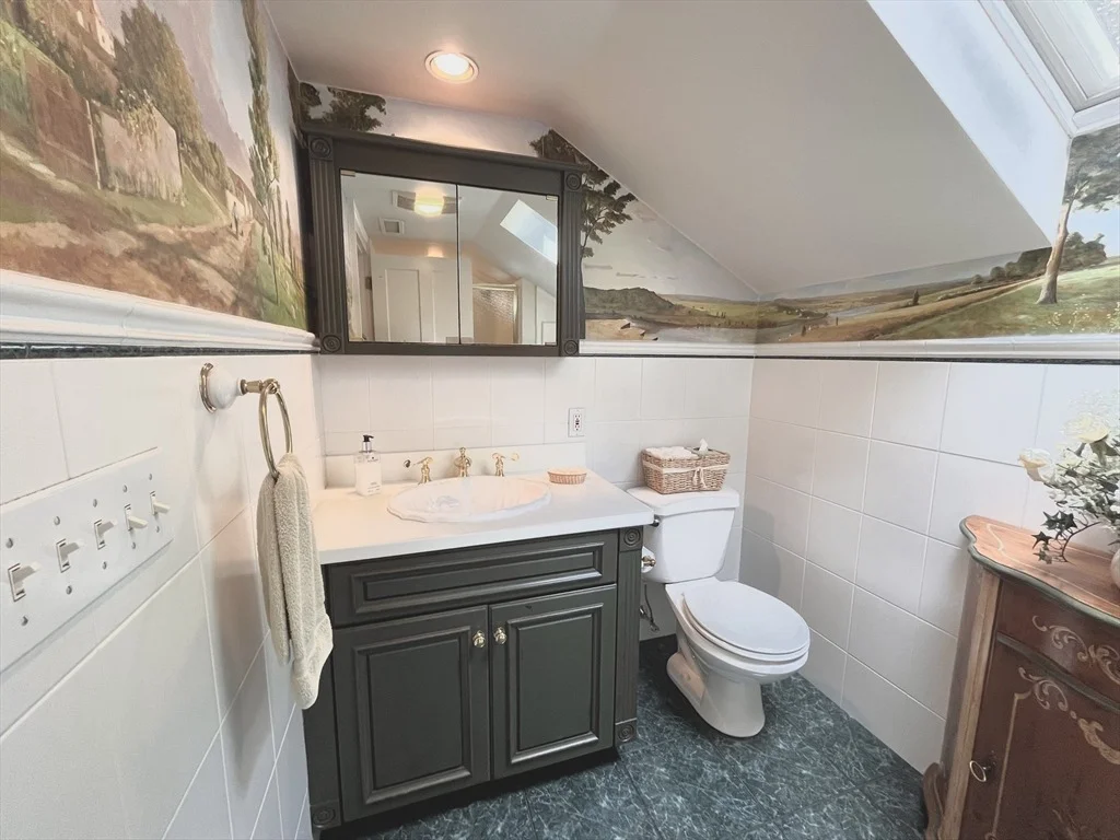 Photo of 148 Scantic Road
