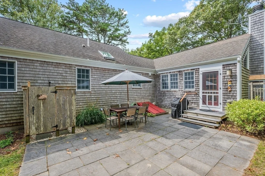 Photo of 105 Great Fields Rd