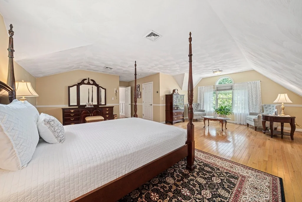 Photo of 136 Wolf Pond Road