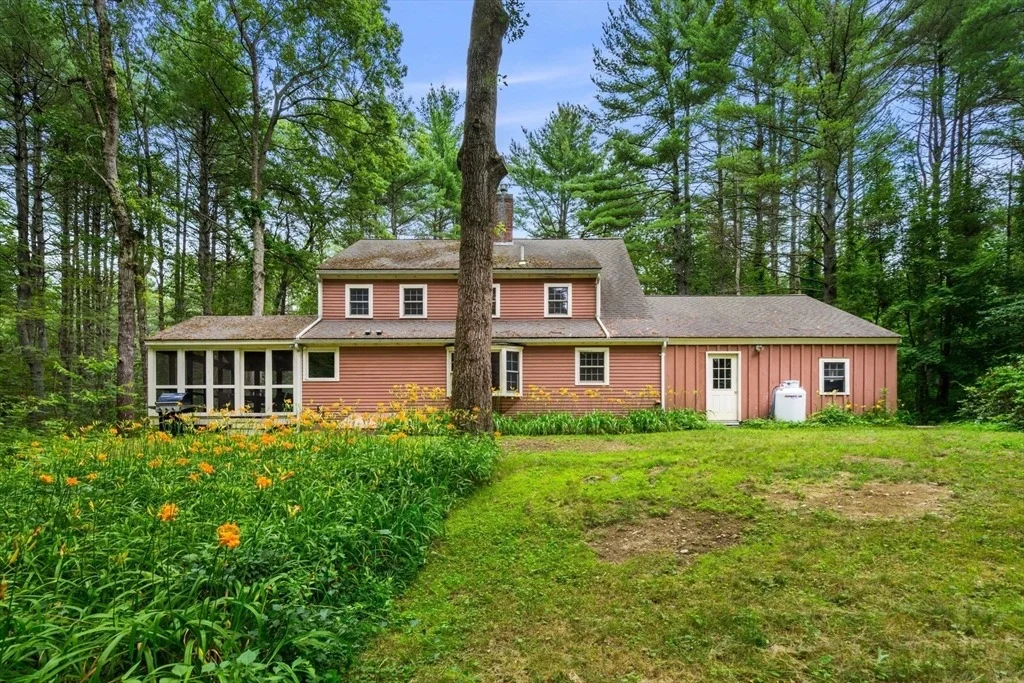 Photo of 124 Raddin Rd
