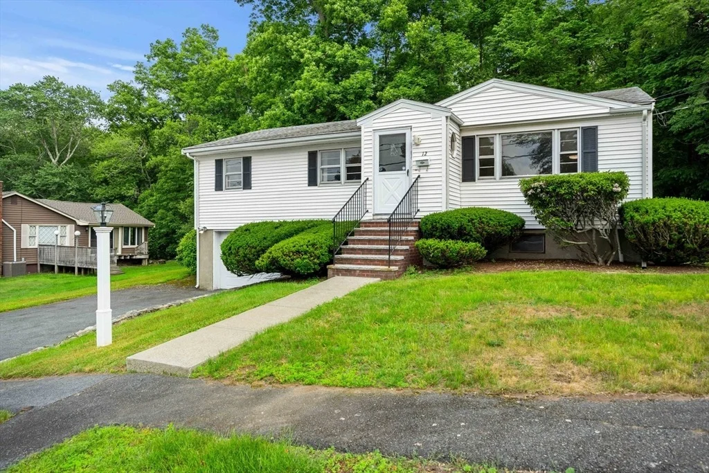 Photo of 12 Raylen Ave