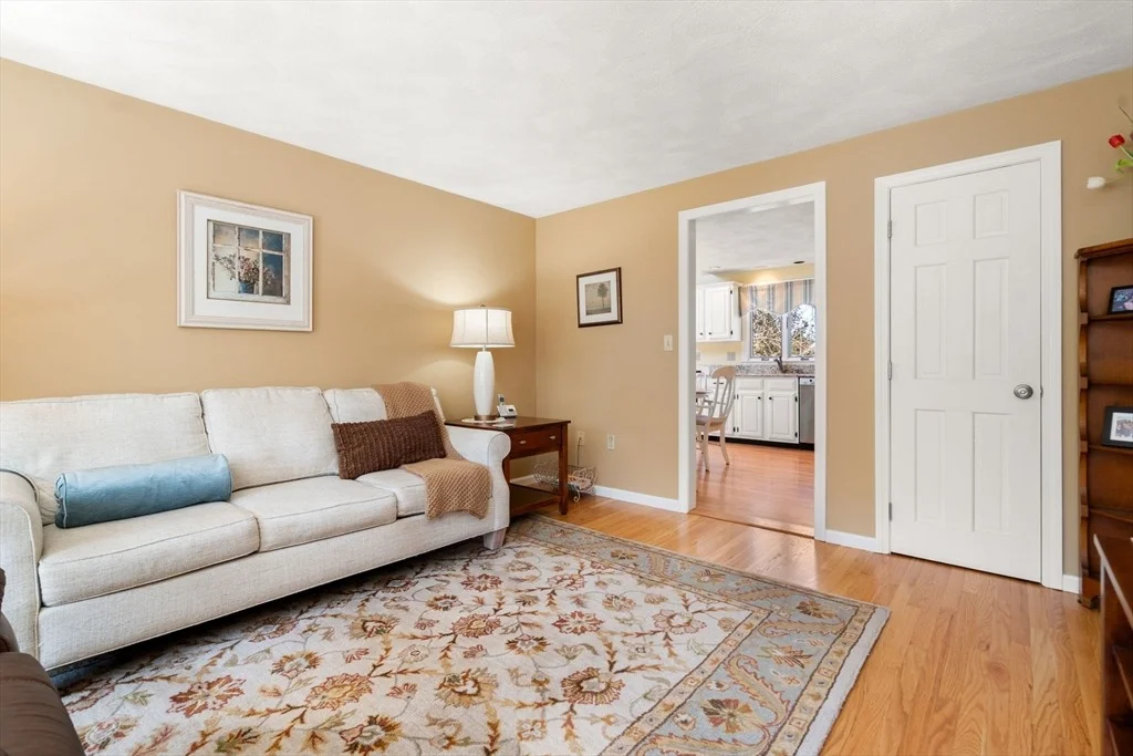 Photo of 9 Davis Road