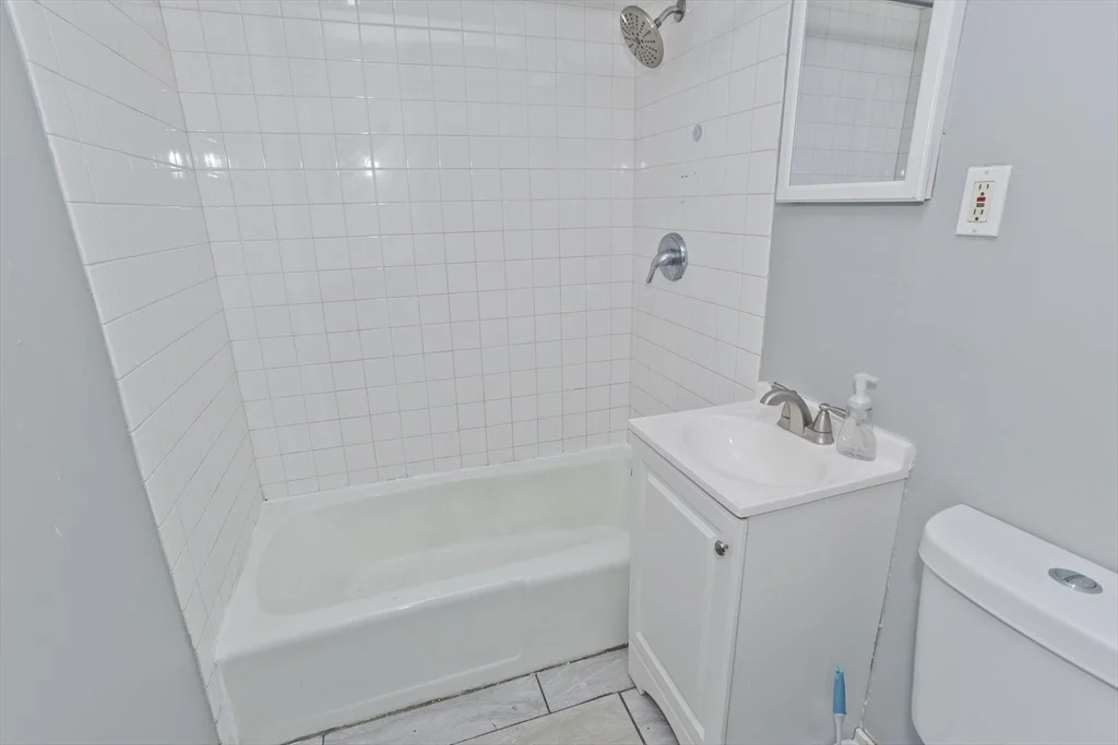 Photo of Unit 10 at 239 Glasgow St