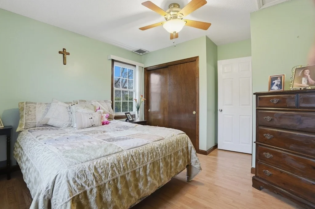 Photo of 572 Bartlett Street