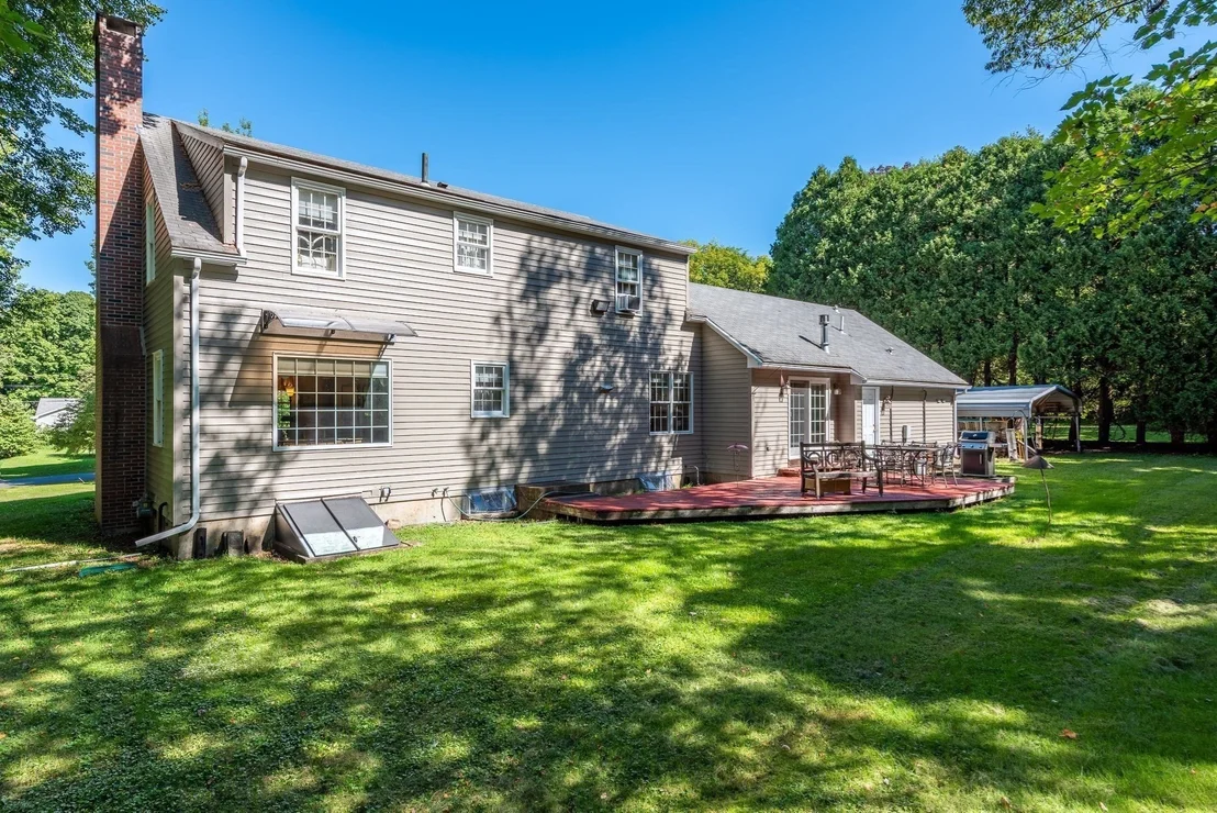 Photo of 120 Rolling Ridge Rd