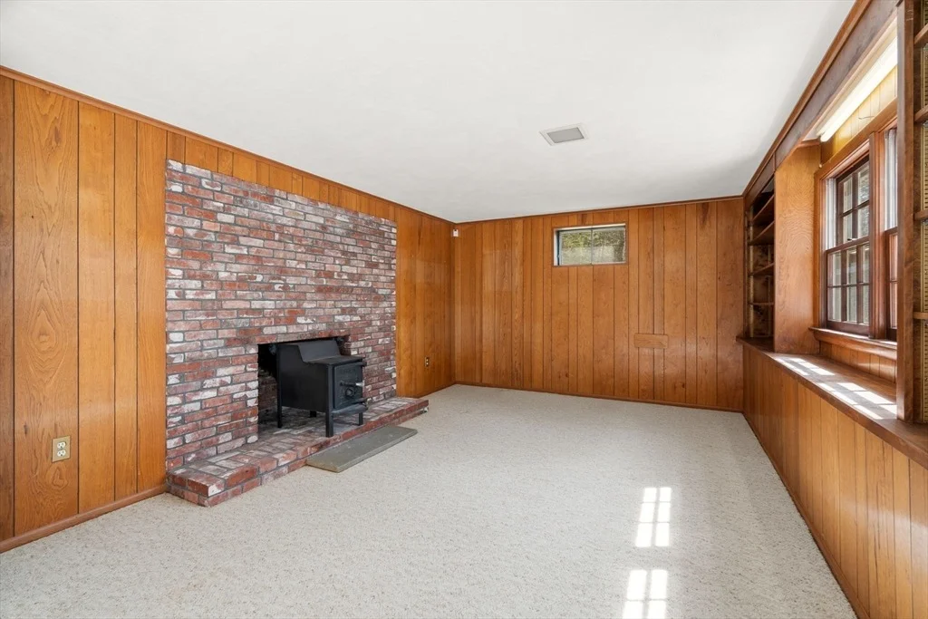 Photo of 18 Old Orchard Road