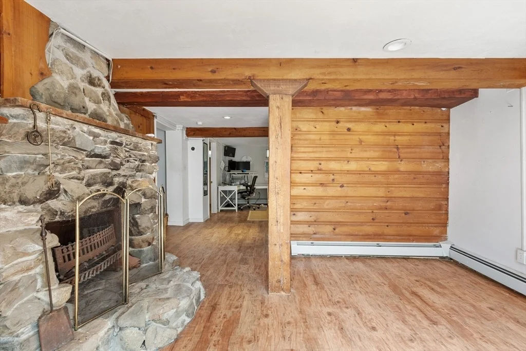 Photo of 21 River Rd