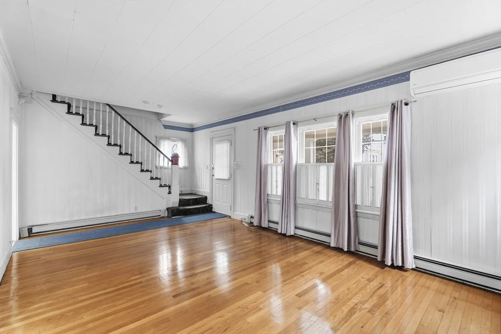 Photo of 16 Elmlawn Rd