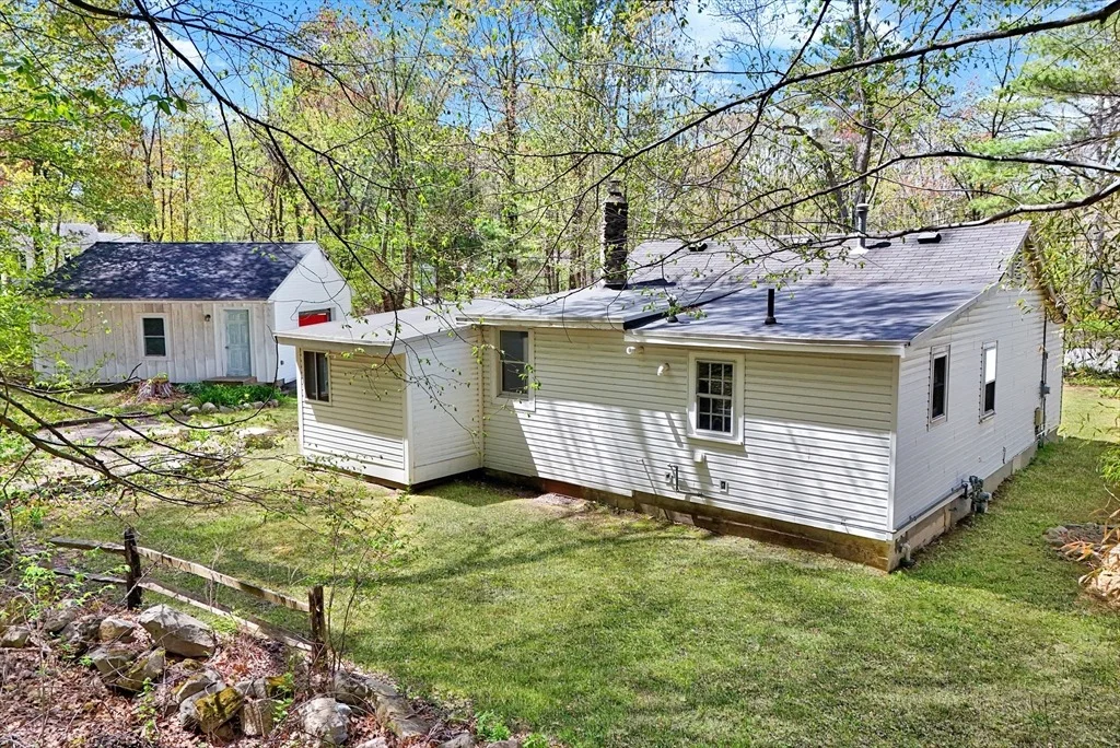 Photo of 85 Colonial Dr