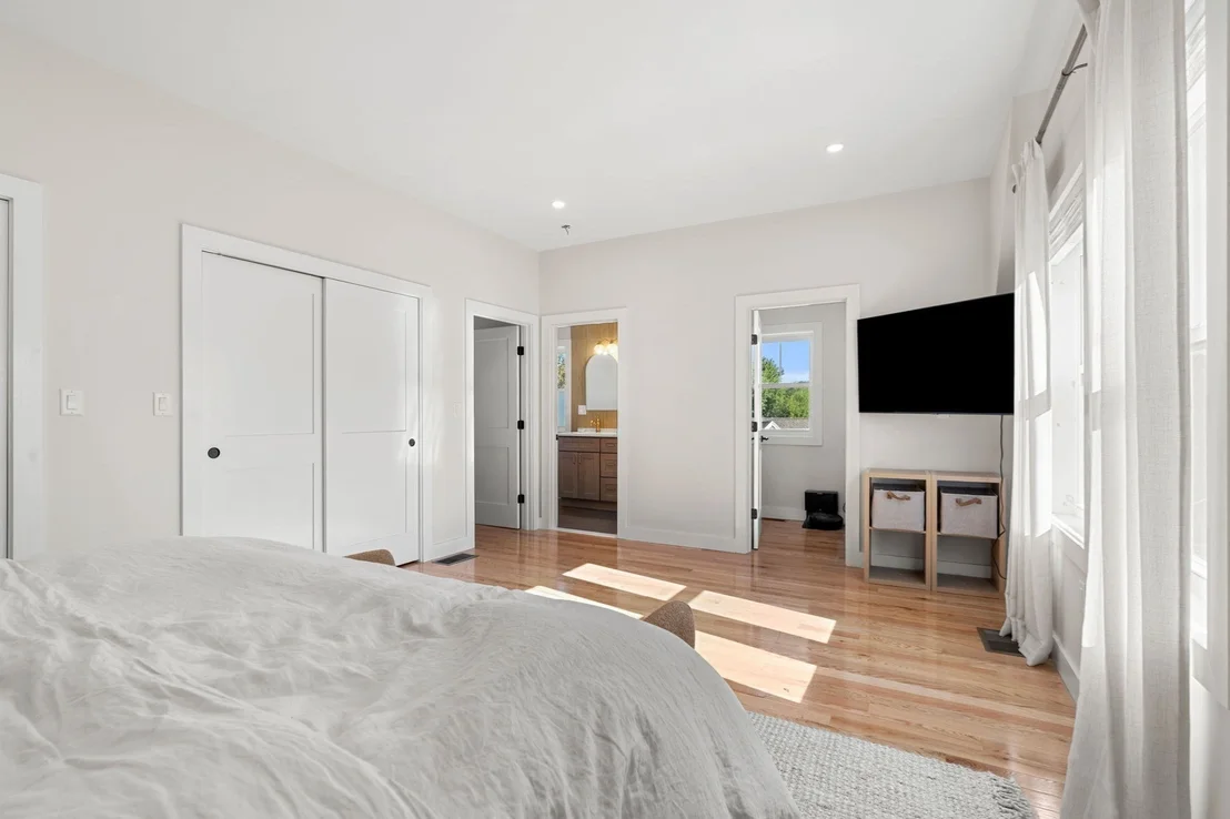 Photo of 30 Williams Street