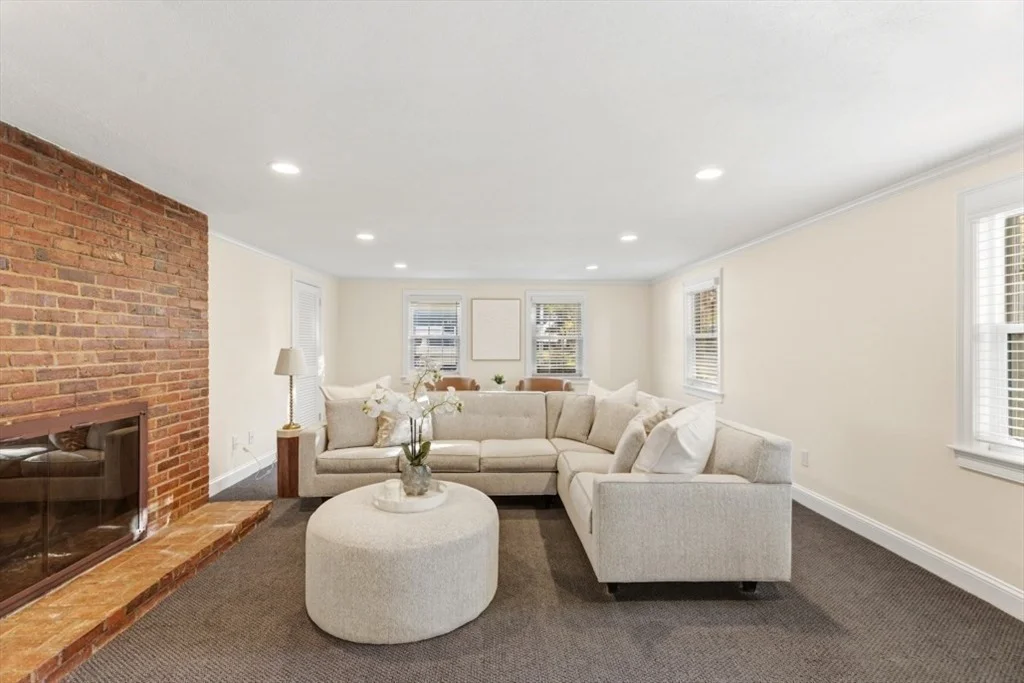 Photo of 7 Longbow Circle