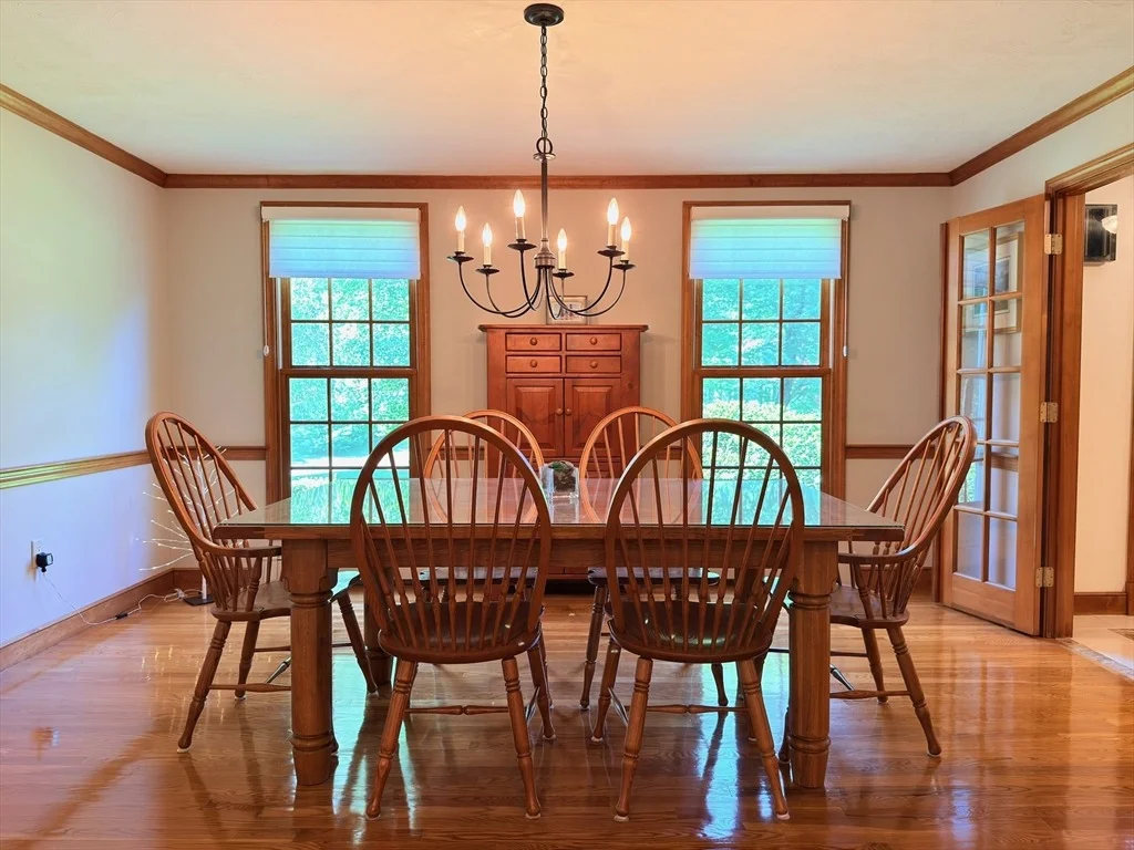 Photo of 19 Bubbling Brook Rd