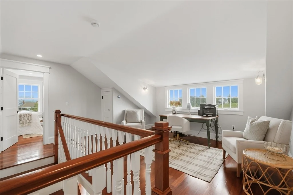 Photo of 8 Onset Ave