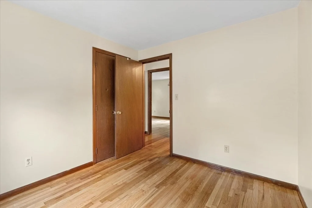 Photo of 17 Brewster Dr