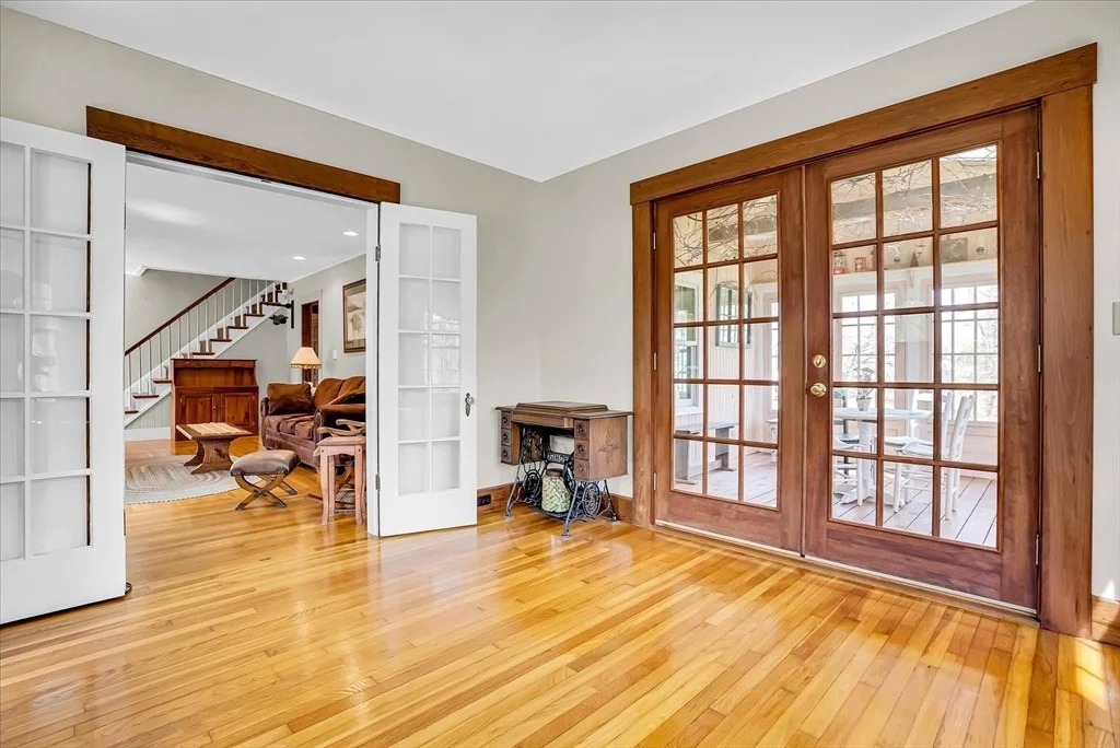 Photo of 43 West Main