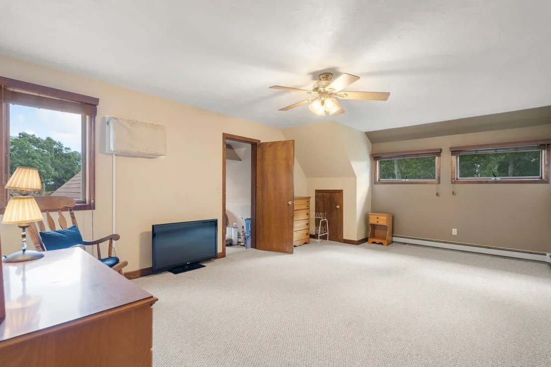 Photo of 36 Noreast Dr