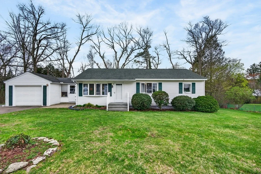 Photo of 7 Woodland Hts