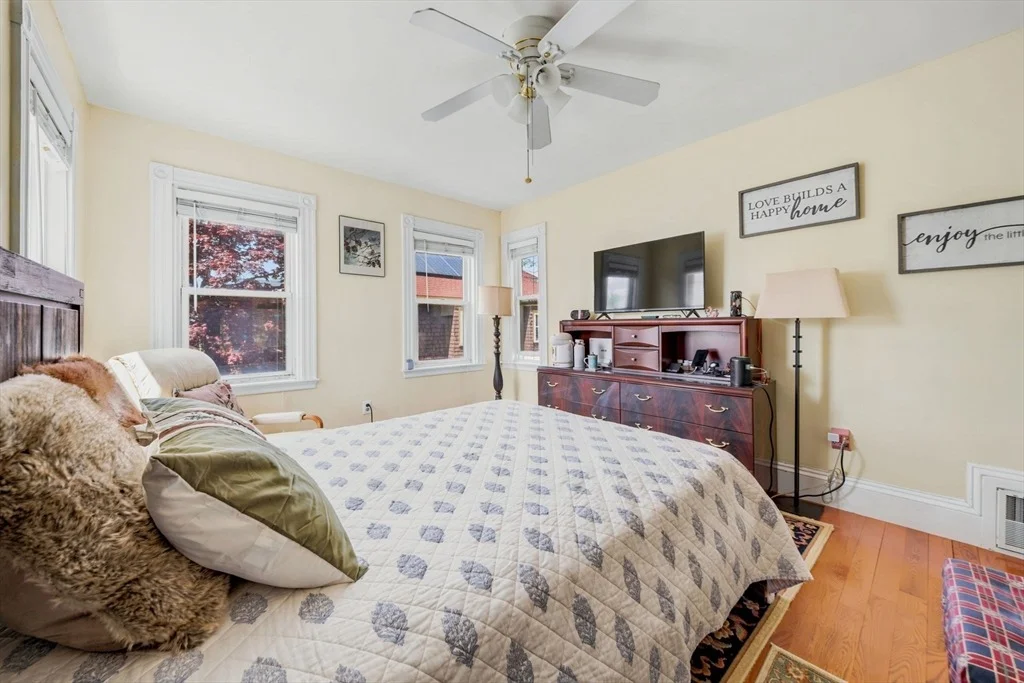 Photo of 75 Walker St