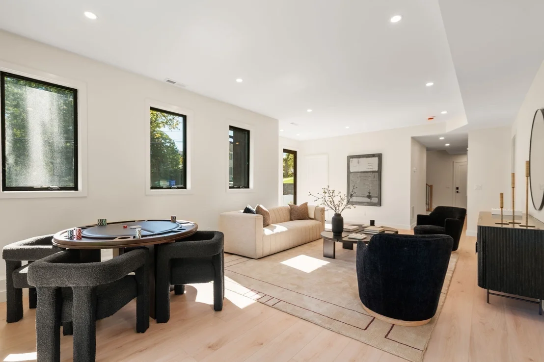 Photo of 30 Dorr Rd