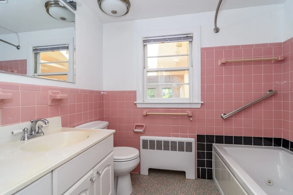 Photo of 15 Mackintosh Avenue