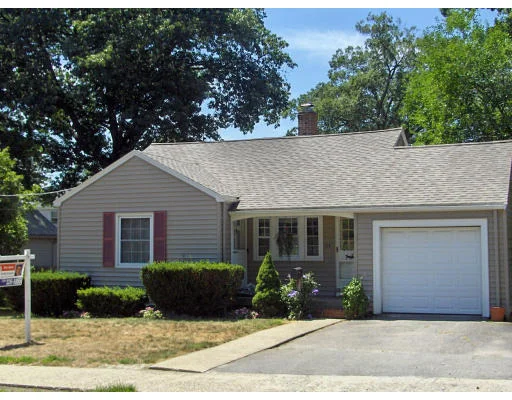 Photo of 64 Oak Rd