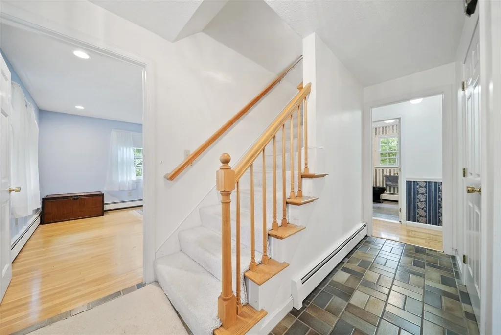 Photo of 8 Lillian Dr