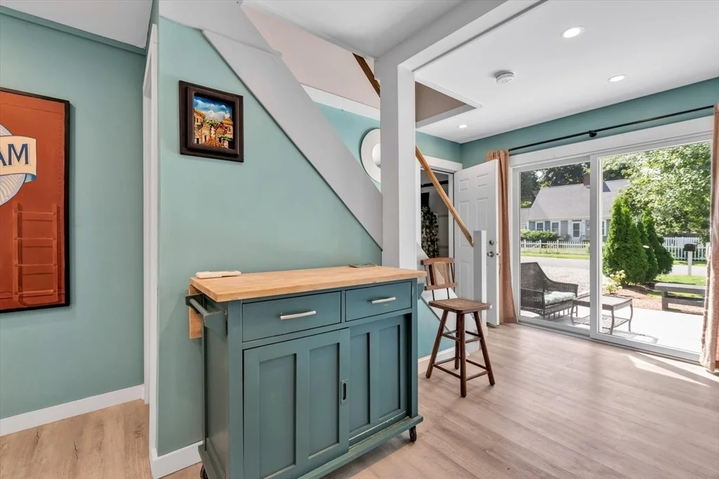 Photo of 44 Maple Avenue