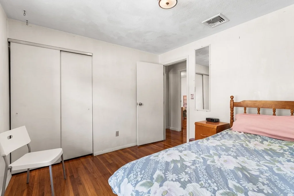 Photo of 15 James Rd