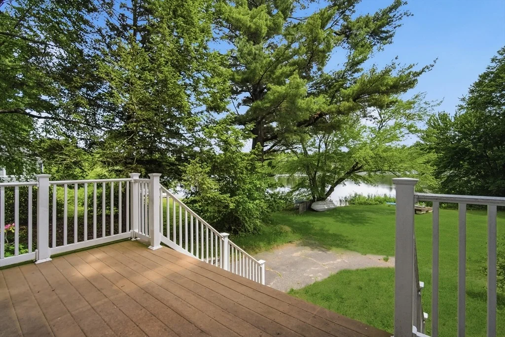 Photo of 28 Lake Dr