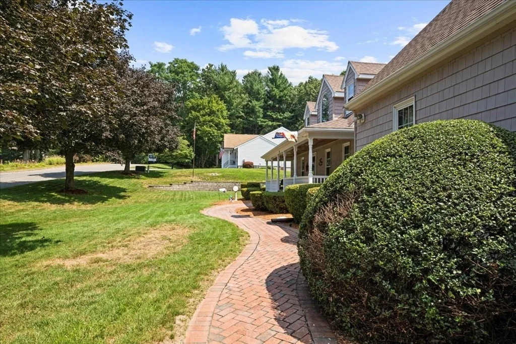 Photo of 26 Crestview Dr