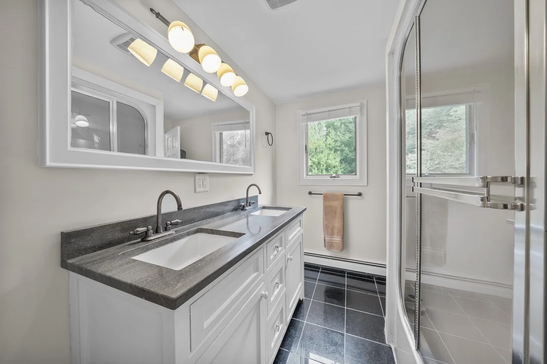 Photo of 89 Ring Rd