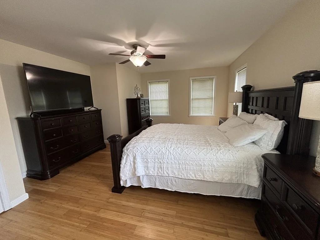 Photo of 266 Christopher Dr