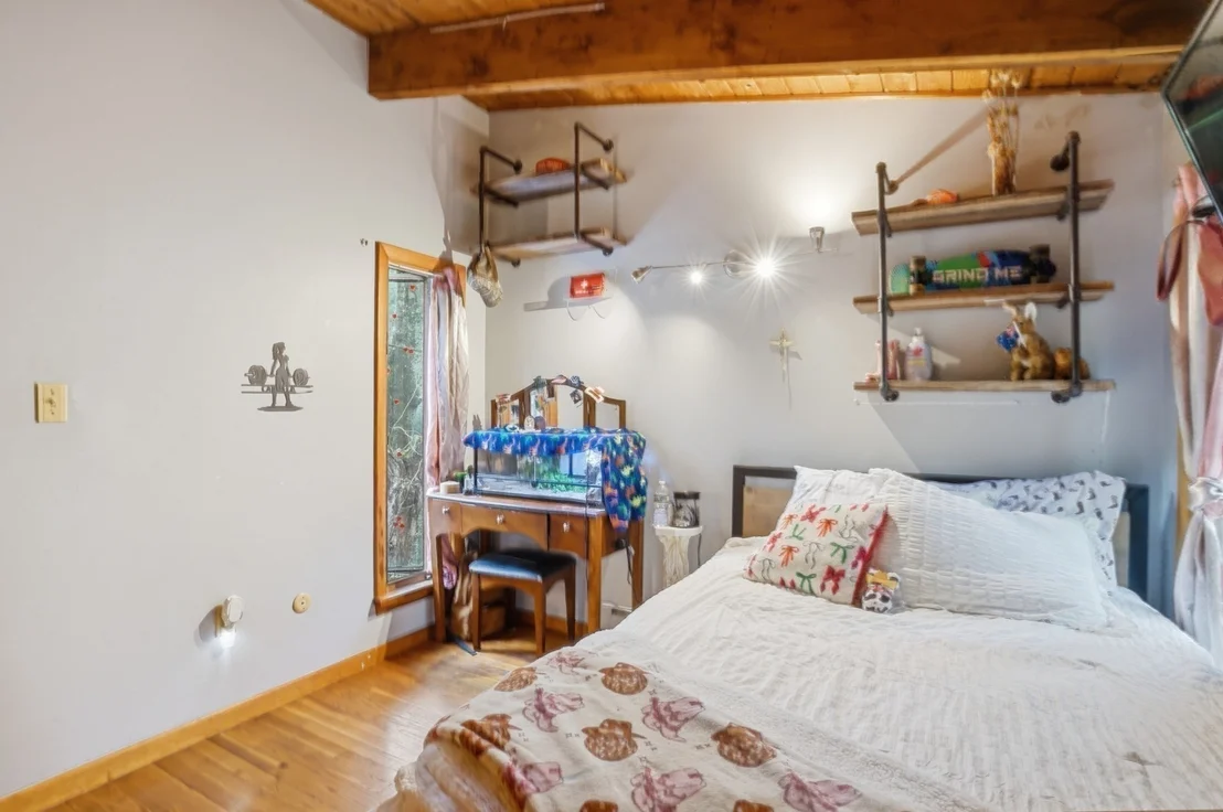 Photo of 151 Summer St