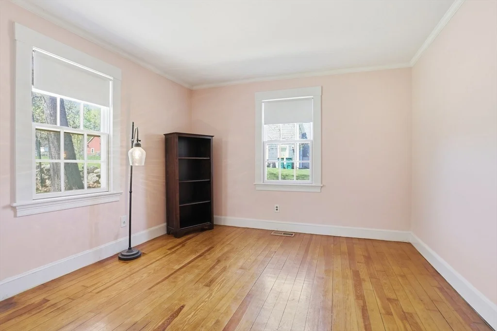 Photo of 20 Concord Dr